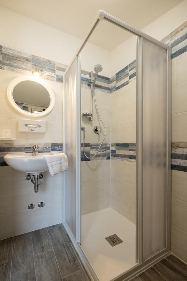 Hotel Giordo Rimini Ngoại thất bức ảnh