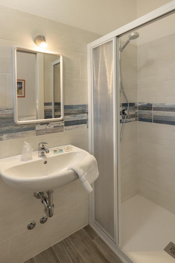 Hotel Giordo Rimini Ngoại thất bức ảnh