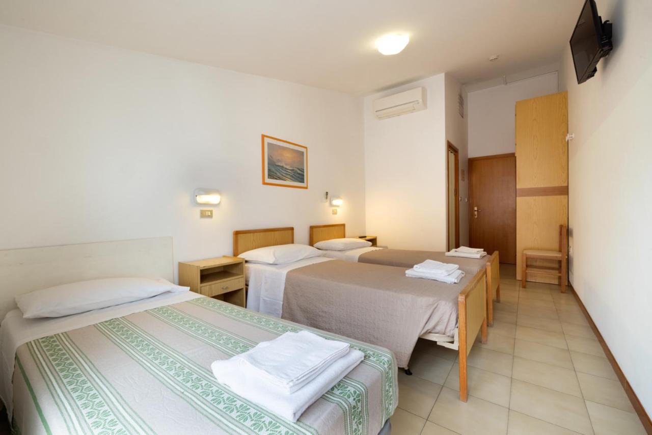 Hotel Giordo Rimini Ngoại thất bức ảnh