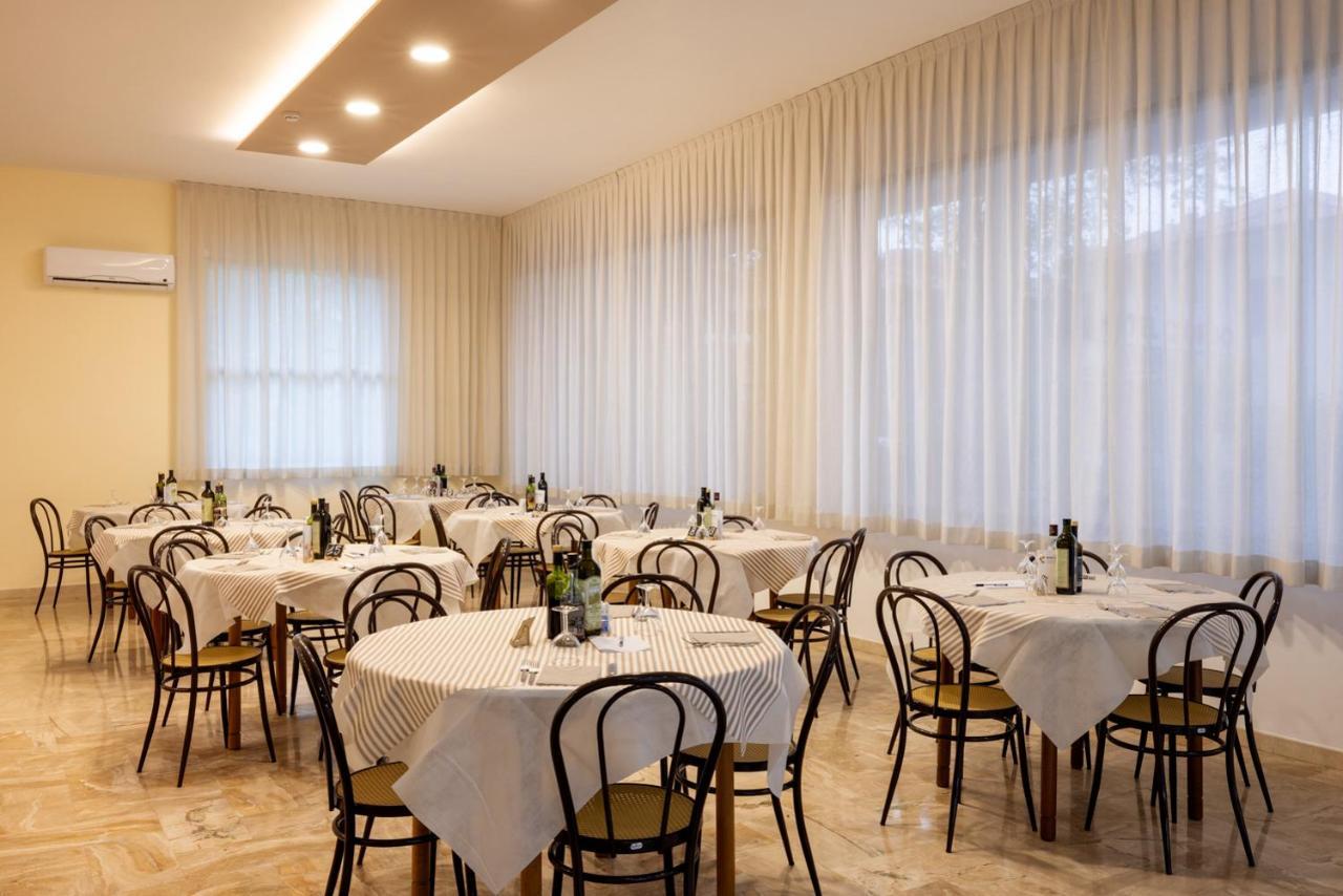 Hotel Giordo Rimini Ngoại thất bức ảnh